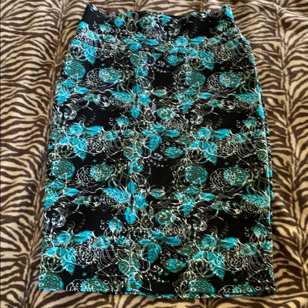 Lularoe Cassie skirt